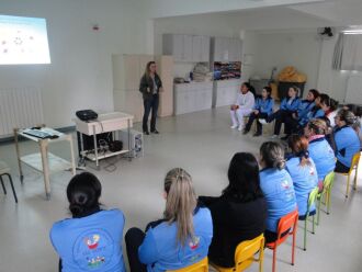 Professores e funcionários participaram do treinamento