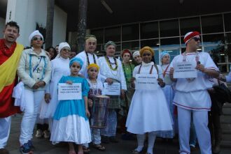 Líderes religiosos se concentraram em frente ao fórum durante audiência de conciliação