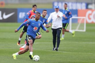 Seleção treina na Granja Comary