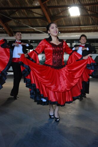 Grupo peruano fez primeira apresentação em Passo Fundo ontem (10)