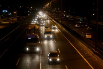 Desde a zero hora desta sexta-feira (12) até a meia-noite de domingo (14), a Operação Viagem Segura fiscaliza as rodovias do estado