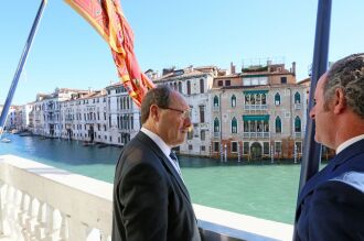 O governador foi a Veneza a convite do presidente regional do Vêneto, Luca Zaia, para reunião de alinhamento entre os governos gaúcho e italiano