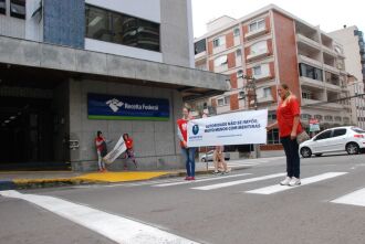 Analistas da Receita Federal fizeram uma nova mobilização ontem em Passo Fundo