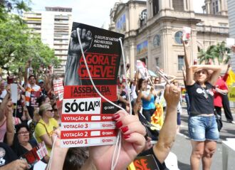 A greve foi decidida em votação na assembleia geral da Cpers nesta quinta-feira (8)