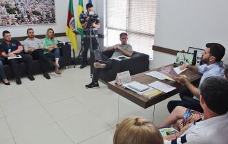 Coletiva de imprensa reuniu órgãos de imprensa e lideranças da Câmara