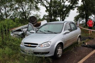 O motorista que atingiu as vítimas, fugiu sem prestar socorro