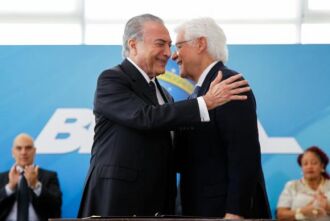 Presidente Michel Temer dá posse ao ministro da Secretaria-Geral da Presidência da República,  Moreira Franco, em cerimônia no Palácio do Planalto