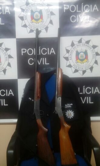 Dupla alegou que usaria as armas para caça