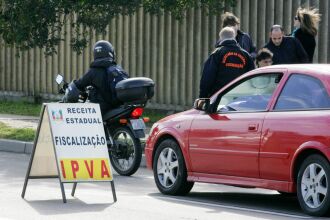 Desconto máximo para fevereiro compreende abatimento de 2% sobre valor do imposto