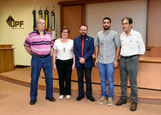 Cerimônia aconteceu na tarde desta quinta-feira, na Sala dos Conselhos, na reitoria da UPF