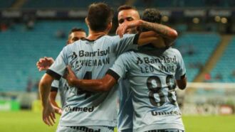 Grêmio tem 17 pontos e ocupa segunda posição na tabela Crédito: 