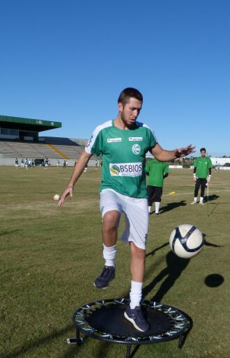 Lateral Von Borowsky: em recuperação