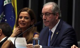 Cláudia Cruz, ao lado do marido, Eduardo Cunha, antes de ele ter o mandato cassado