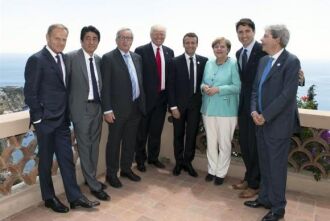 Líderes do G7 (Estados Unidos, Alemanha, Canadá, França, Itália, Japão e Reino Unido) em Taormina, Itália