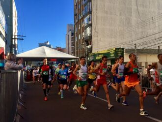 Prova foi disputada na manhã de domingo pelas ruas da cidade