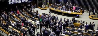 Votos não foram suficientes para autorizar processo contra o presidente