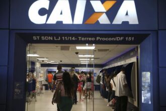 Caixa pagará valores que variam de R$ 79 a R$ 937, totalizando R$ 1,2 bilhão para 1.778.726 trabalhadores