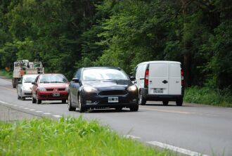 Nas rodovias federais, PRF atua para coibir infrações e garantir a segurança de quem viaja