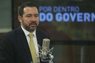 O ministro Dyogo Oliveira, no programa Por Dentro do Governo, da TV NBR