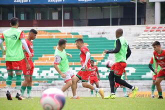 Treinamento de segunda: portões fechados