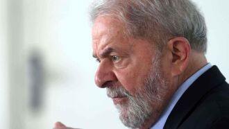 Lula foi condenado a 12 anos e um mês de prisão na ação penal do tríplex do Guarujá (SP), na Operação Lava Jato