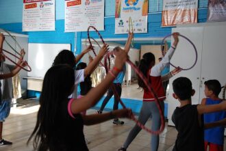 A oficina de dança é uma das atividades realizadas pelo projeto