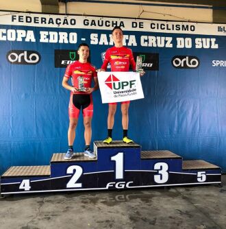 Atleta no topo do pódio