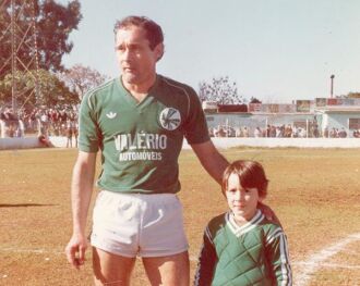 Ghion Júnior com o ídolo Bebeto