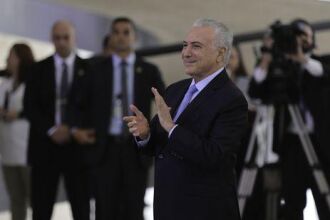 Michel Temer durante encontro com servidores da Presidência da República, no Palácio do Planalto