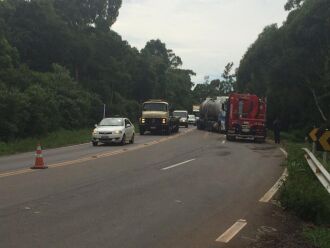 Rodovia começou a ser liberada depois das 7h, mas trânsito ficou lento quase toda a manhã