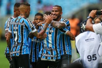 Goleada a e primeira taça do ano