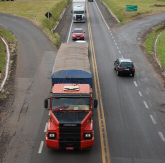 A PRF orienta que os motoristas evitem os horários de maior fluxo nas rodovias, que deverá ter movimento intenso em todo o RS