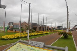 Imagem da área central do parque na manhã deste sábado (09)