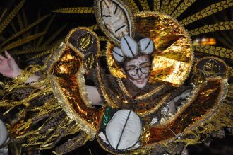 Desfile contou com a participação das cinco escolas de Passo Fundo