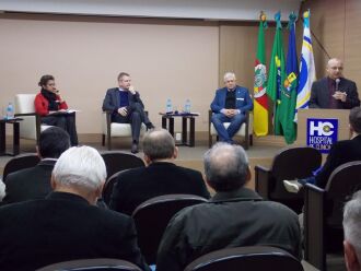 Reunião no Hospital de Clínicas