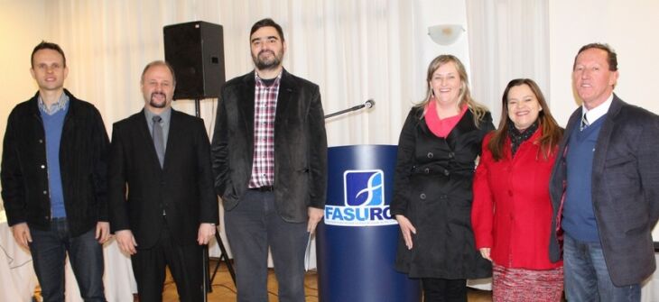 Eduardo Danilo Schmitz, Celso Luiz Rigo (Dir. Geral da FASURGS), Sec. de SaÃºde LuÃ­s Arthur Rosa Filho,Elisa Sisti, Giselda Vieira e Volnei JosÃ© Presser    (Foto Assessoria Fasurgs/Bruna Foking