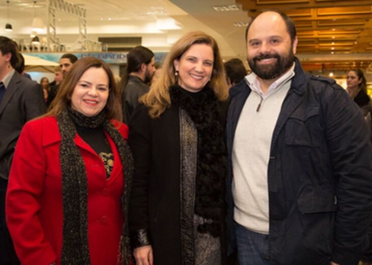 casal NÃ¡dia Basso da Silva e Carlos Silva (Cadu)- Secretario Municipal de Passo Fundo, por ocasiÃ£oda Mostra Casa 2016, no Bourbon Shopping (Foto Nazari Eventos)