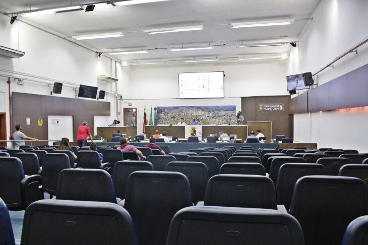 Reunião desta segunda-feira discutiu também outros assuntos (Foto: Comunicação/CMPF)