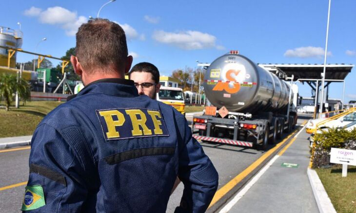 Policiais rodoviários federais reforçarão o policiamento ostensivo (Foto: PRF/Divulgação)