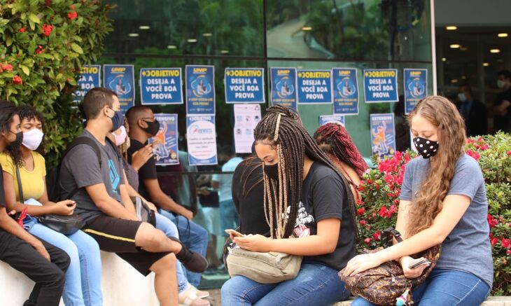 Enem é corrigido com base na chamada teoria de resposta ao item (Foto: Rovena Rosa/Agência Brasil)