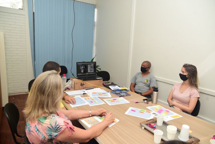 A partir das atividades efetuadas, os servidores puderam refletir sobre a importância do trabalho que realizam (Foto: Diogo Zanatta/PMPF)