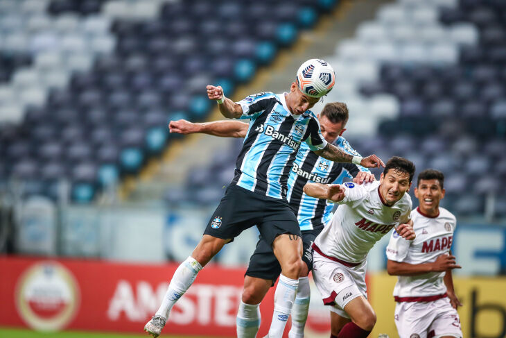 Ferreira marca de cabeça - Foto-Lucas Ubel-GFBPA