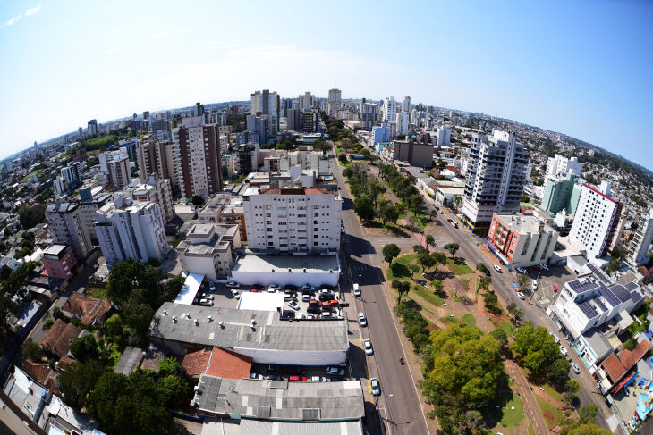 Veículos de notícias locais têm o papel de acompanhar o cotidiano das cidades e regiões (Foto: Diogo Zanatta)