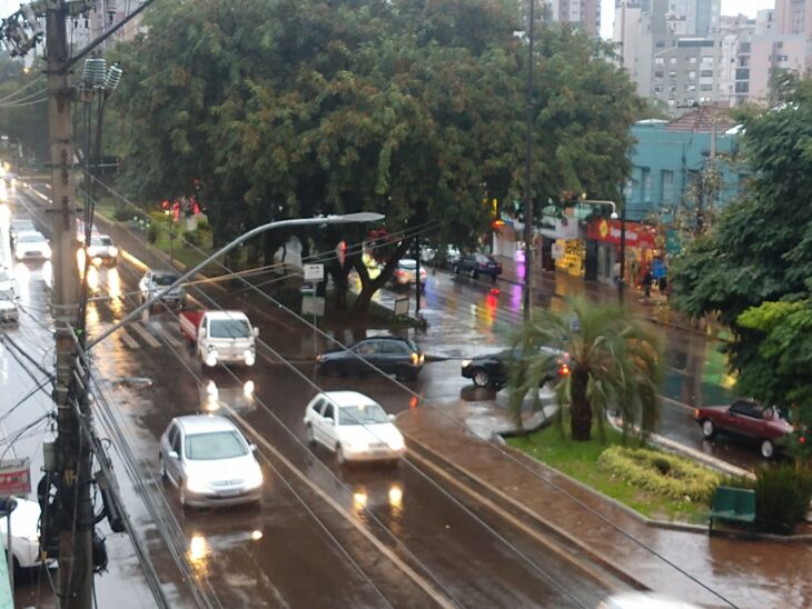 Chuva começou no final da tarde      Foto- LC Schneider-ON