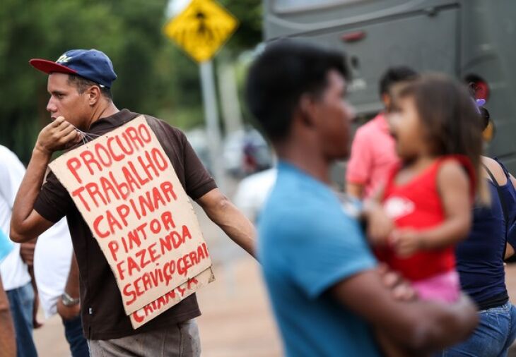 O perfil dos imigrantes residentes nas grandes cidades gaúchas é de homens jovens (Foto: Marcelo Camargo/Agência Brasil)