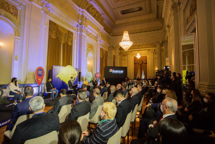 O lançamento do Avançar na Saúde ocorreu no Palácio Piratini (Foto: Felipe Dalla Valle/Palácio Piratini)