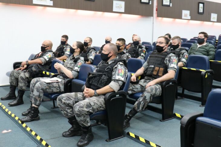 Homenagem ocorreu na sessão da Câmara de Vereadores (Fotos: Divulgação/Brigada Militar)