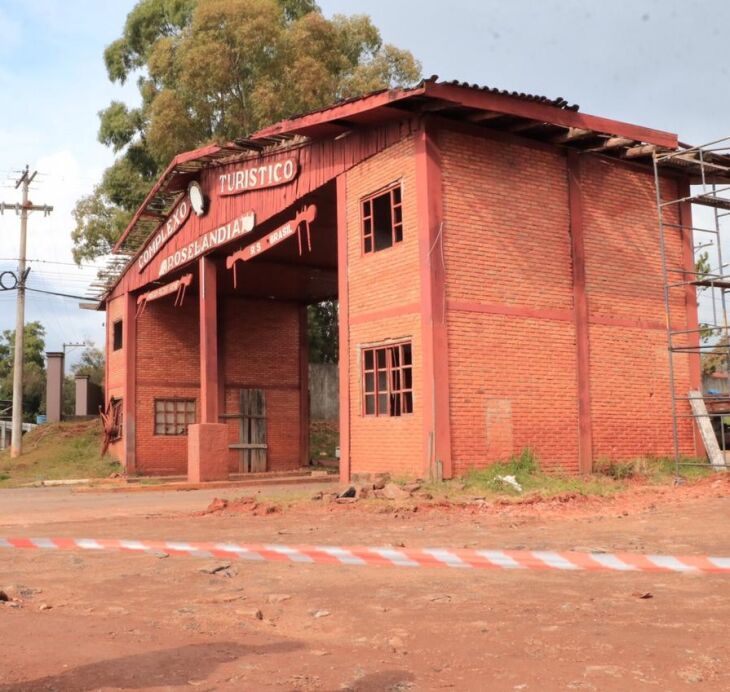 O Plano inclui a readequação do Complexo Turístico da Roselândia  (Foto: Arquivo/Divulgação PMPF)