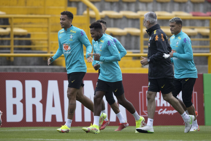 Jogadores fizeram um trabalho regenerativo (Foto: Lucas Figueiredo/CBF)