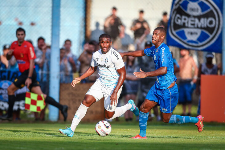 Empate no Estádio do Vale – Foto - Lucas Uebel-GFBPA